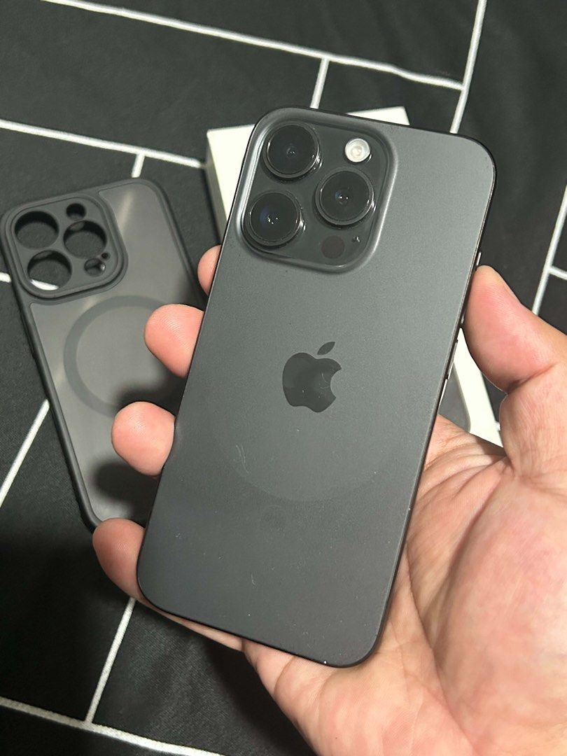 Iphone 15 Pro 128Gb Black (Category: iPhone 15 Series) located in Zamboanga. Submitted by josho13 (Listing ID 1465013513, Image 1). Description: Iphone 15pro 128 gb variant, complete set with box. Rfs: Extra phone.