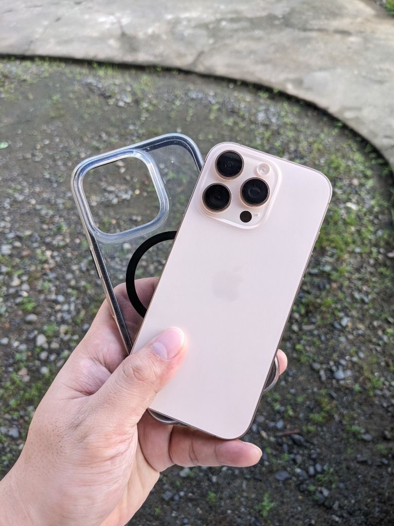 iPhone 16 Pro, 128GB (Category: iPhone 16 Series) located in Caloocan City. Submitted by carlotolen60134 (Listing ID 1464969421, Image 2). Description: • 128GB storage • 91% battery health, 470 cycles • Physical SIM + eSIM, all networks • No hidden issues, no dents, or major scratches. • Can do full diagnostic upon meetup. Inclusions: • Original box • Original charging cable • MagSafe case Condition: Pristine, can pass as brand new. 📍 Meetup Pre