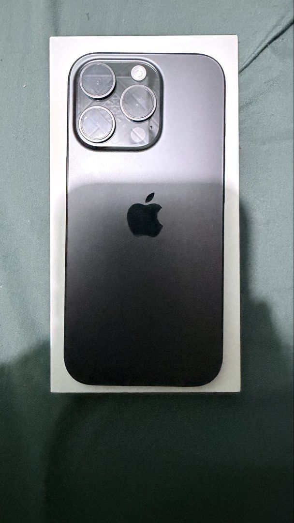Iphone 16 Pro Globe Locked (Category: iPhone 16 Series) located in Quezon City. Submitted by lykarenied06167 (Listing ID 1464975265, Image 1). Description: Iphone 16 pro Globe Locked 88% batt health complete with receipt replaced LCD peri sa apple mac with receipt dn 39,999 negotiable Montalban Rizal !!!.