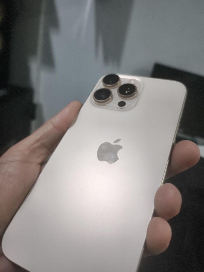 Iphone 16 Pro Max (Category: iPhone 16 Series) located in Muntinlupa City. Submitted by sabusalab (Listing ID 1465098378, Image 2). Description: Lady owned, lightly used. From Smart. Got 17 pro max. Complete package. Specs in picture..
