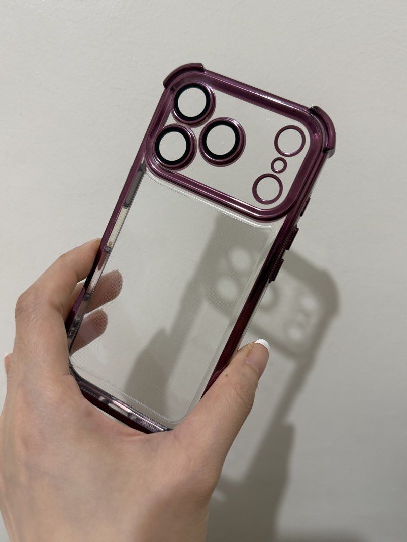 Iphone 17 Pro Phone Case (Category: Cases & Sleeves) located in Magalang. Submitted by xeevain (Listing ID 1465011019, Image 1). Description: Never used Iphone 17 Pro Phone Case No box.