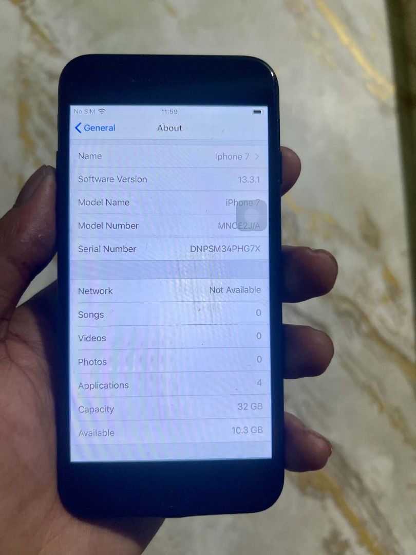Iphone 7 32gb original openline anysim (Category: iPhone 7 Series) located in Manila. Submitted by marjan71 (Listing ID 1464969192, Image 3). Description: ipad 7 32gb 100%original openline anysim batteryhealth 92% fingerprint not working magandang backup phone 2ndhand minimal dents only anjan napo sa pic 😊.