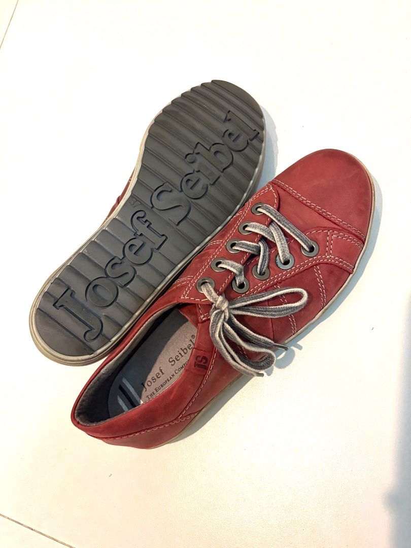 Italy red leather sneakers (Category: Sneakers) located in Manila. Submitted by coolandchic (Listing ID 1465082933, Image 1). Description: .