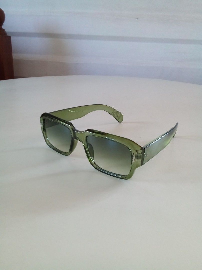 Jacques Marie Mage Dakota square green lens sunglasses (Category: Sunglasses & Eyewear) located in Makati City. Submitted by pinkeealvarez (Listing ID 1465031347, Image 1). Description: .