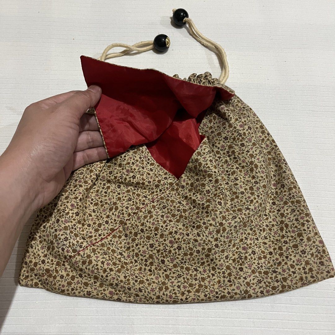 JAPAN BUNDLE Unique and Functional Drawstring Pouches (Category: Purses & Pouches) located in Mangaldan. Submitted by janzyvi (Listing ID 1465111808, Image 3). Description: .