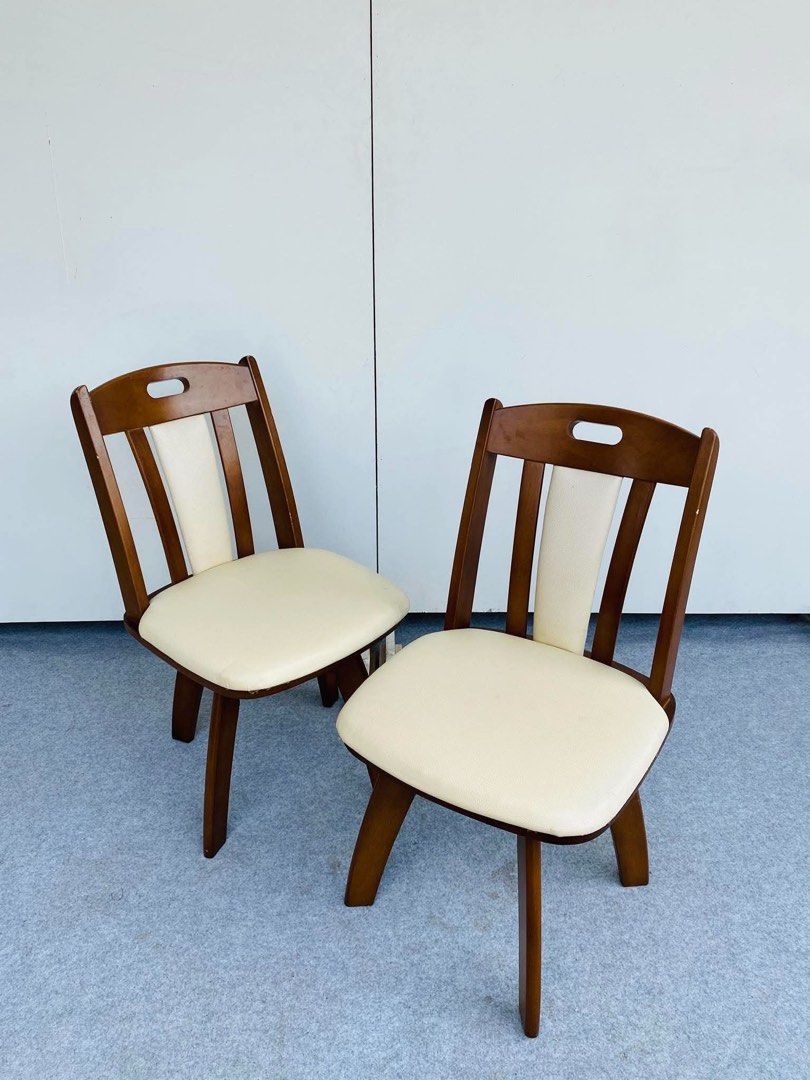 “JAPAN SURPLUS” 2PCS SWIVEL DINING CHAIRS (Category: Chairs) located in Bulacan. Submitted by monmon555 (Listing ID 1465086510, Image 2). Description: “JAPAN SURPLUS” 2PCS SWIVEL DINING CHAIRS SIZE: 19L” x 19W” x 17Sh” x 32H” (AS-IS ITEM) IN GOOD CONDITION.