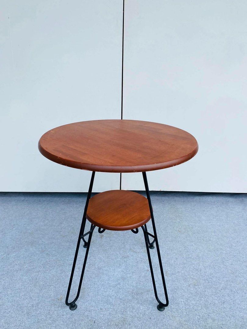 “JAPAN SURPLUS” ROUND COFFEE TABLE (Category: Tables & Sets) located in Bulacan. Submitted by monmon555 (Listing ID 1465089075, Image 2). Description: “JAPAN SURPLUS” ROUND COFFEE TABLE SIZE: 24D” x 28H” inches (AS-IS ITEM) IN GOOD CONDITION.