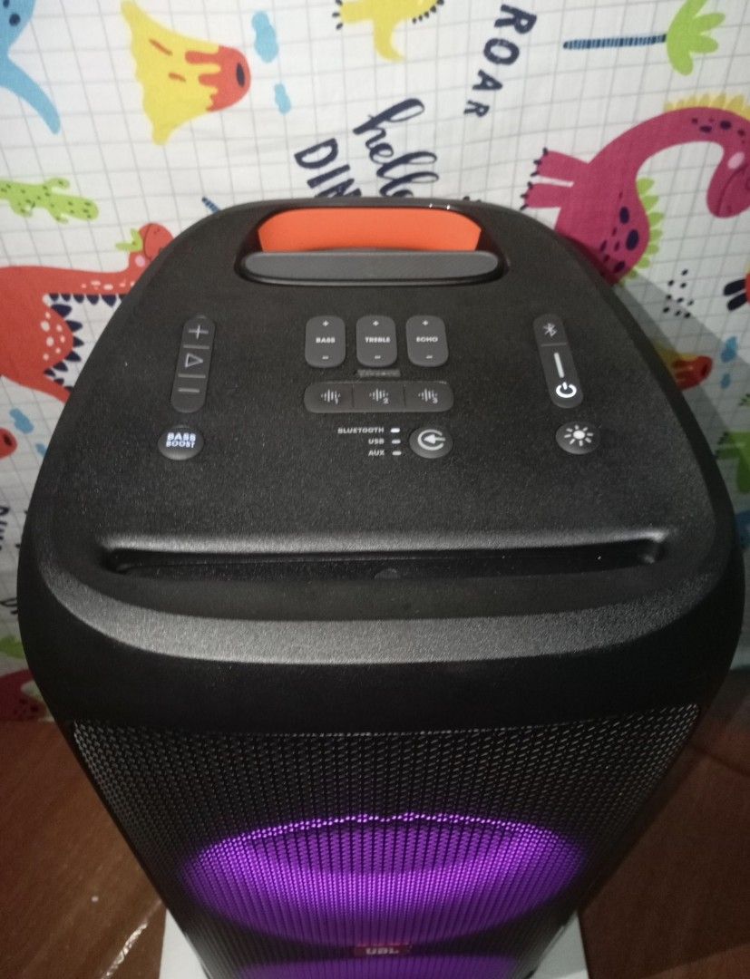 JBL PARTYBOX310 (Category: Soundbars, Speakers & Amplifiers) located in Manila. Submitted by wisemoon.db3c46 (Listing ID 1465109367, Image 3). Description: good condition no issue or history repair barely used negotiable.