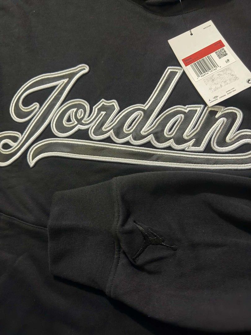 jordan Deadstock (Category: Coats, Jackets and Outerwear) located in Alburquerque. Submitted by nashper (Listing ID 1465003263, Image 2). Description: .