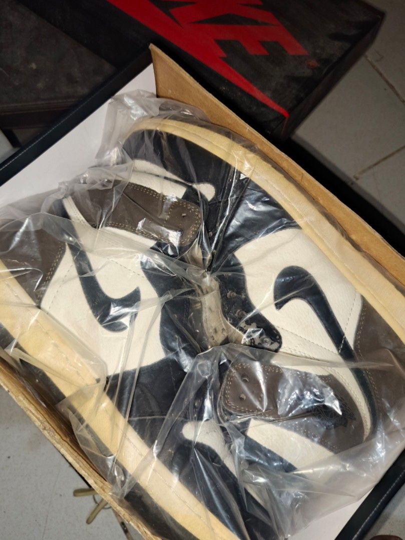 JORDAN MOCHA OEM SIZE11US (Category: Dress Shoes) located in Manila. Submitted by superdex29 (Listing ID 1465075162, Image 2). Description: OLD SHOE STUCK FOR A YEAR SUPER SALE BLACK LACE ONLY.
