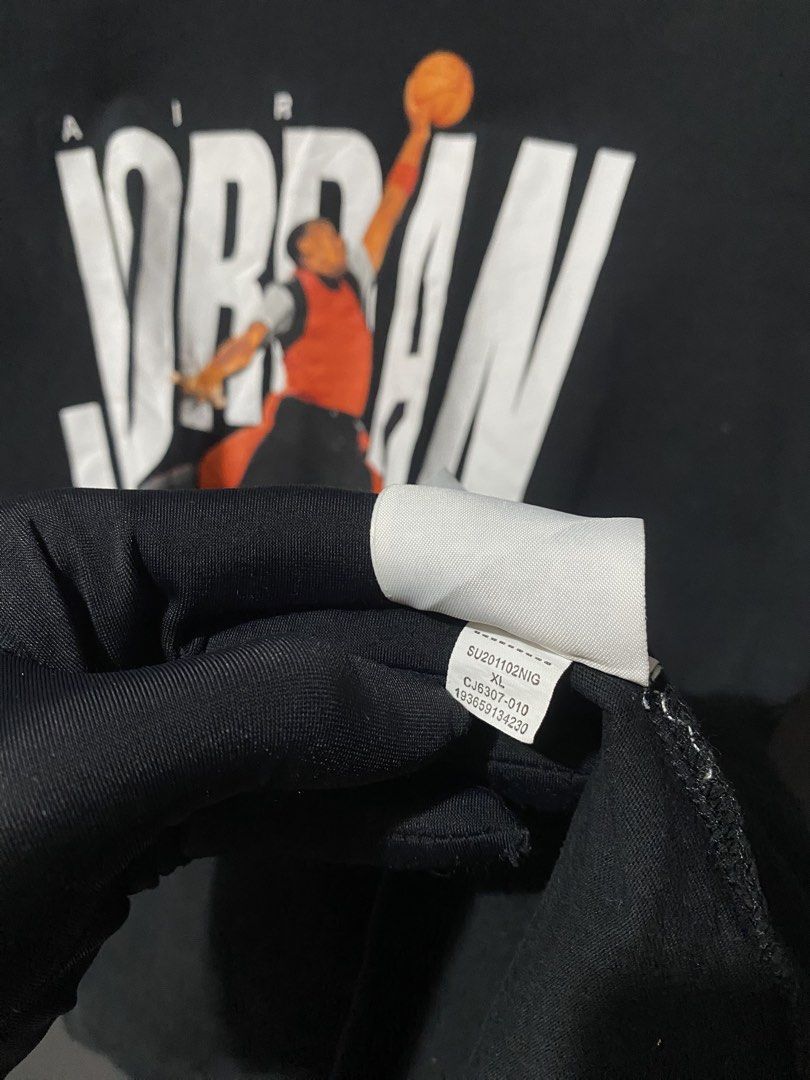 JORDAN NIKE (Category: Tshirts & Polo Shirts ) located in Angeles City. Submitted by tianthrifts_ (Listing ID 1465034186, Image 2). Description: WTS! JORDAN NIKE SHIRT MEDIUM WIDTH: 20 LENGTH: 28 CONDITION: 9.8/10 COLOR RATE: 9.8/10 ISSUE: NONE 450.