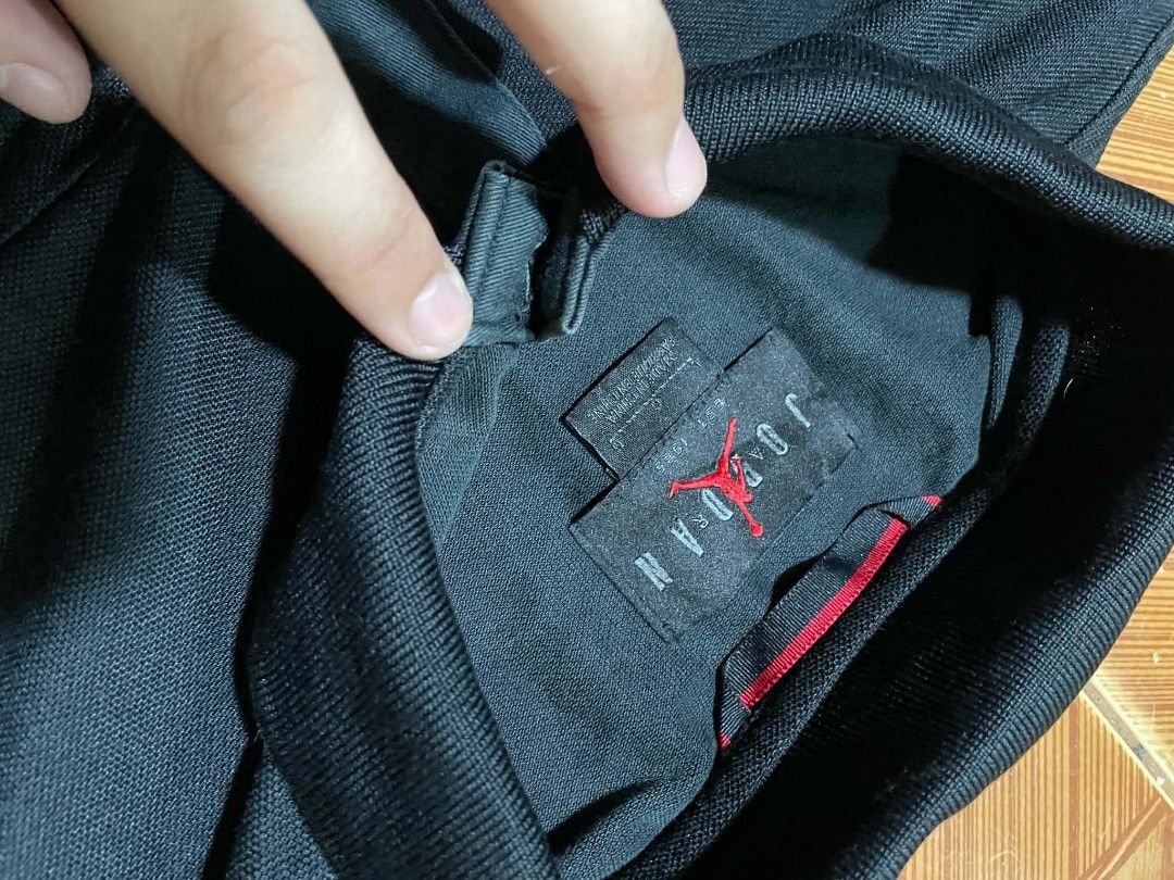 JORDAN POLO SHIRT (Category: Tshirts & Polo Shirts ) located in Malabon City. Submitted by arc___wear (Listing ID 1465026957, Image 2). Description: JORDAN POLO SHIRT - SIZE LARGE ON TAG - NO ISSUE - GOOD CONDITION - COLOR RATE 9.8/10 - DM FOR MORE DETAILS AND PICS.