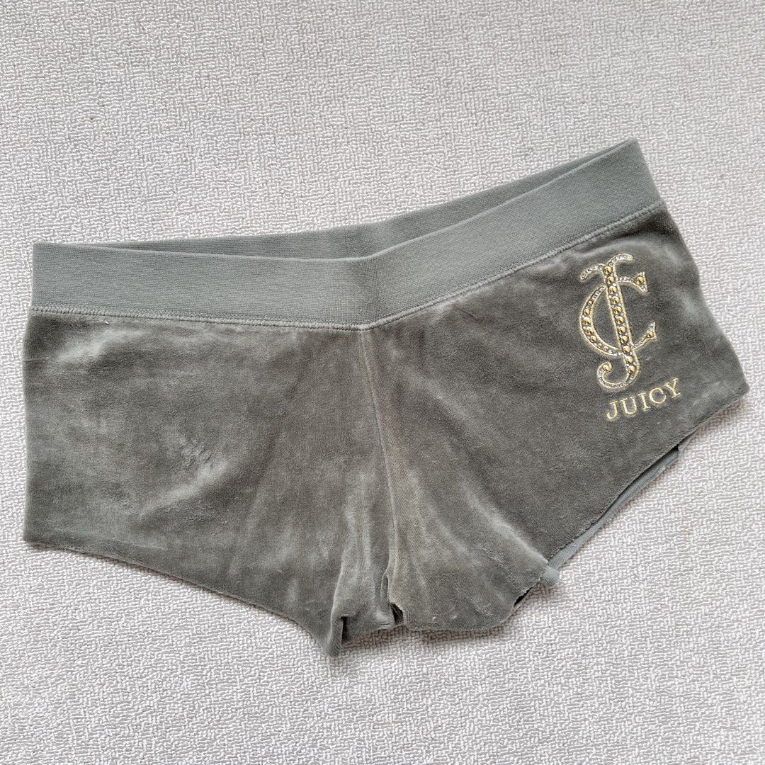juicy couture bundle dolphin shorts (Category: Shorts) located in Limay. Submitted by budolfindsrawrawr (Listing ID 1465076356, Image 3). Description: juicy c green booty shorts - w29/30 h17 l11 juicy c pink booty shorts - w28/30 h17 l11.5.