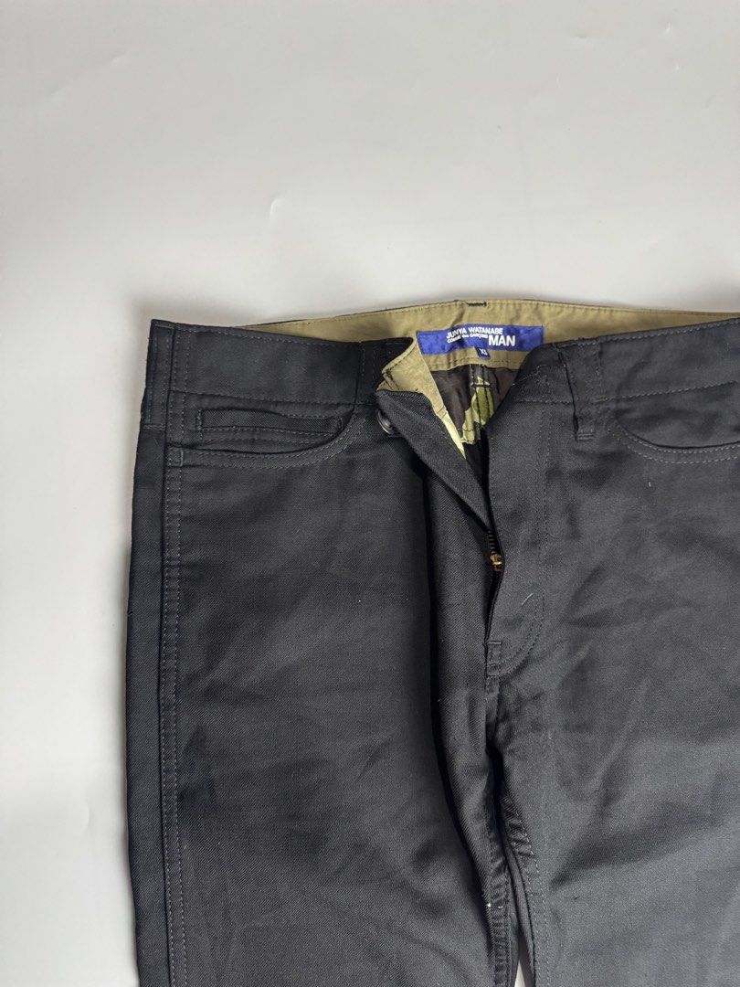 Junya Watanabe - Utility Pants Belted - Pants (Category: Trousers) located in San Pablo. Submitted by hiddenrygn (Listing ID 1465008725, Image 2). Description: Junya Watanabe - Utility Pants Belted - Pants Size : XS (30” 35”) Still in usable Minor flaws Pinhole but hinde tagos Authentic DM!.