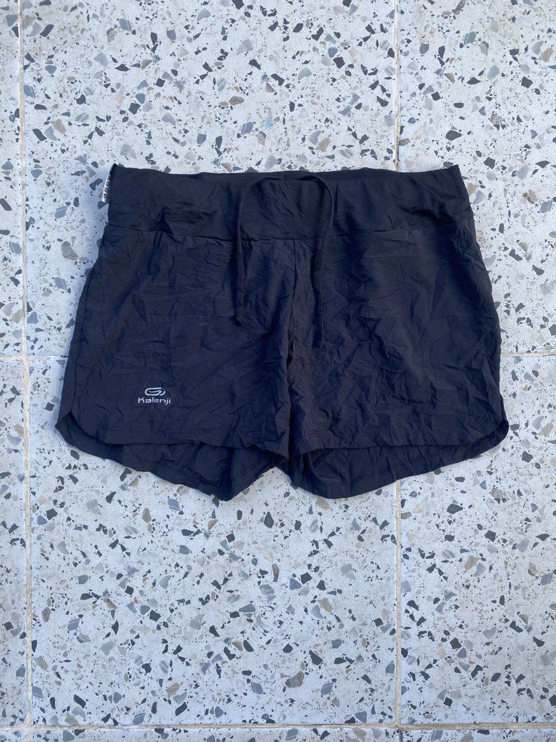 Kalenji Womens Running Short (Category: Activewear) located in Bulacan. Submitted by badass.thrift.finds (Listing ID 1464983209, Image 1). Description: Kalenji Womens Running Short Size small on tag 28-30 waist 12 length.