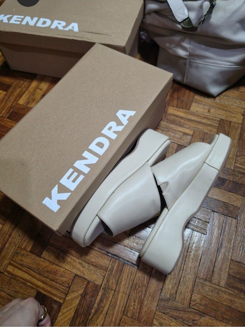 Kendra Slides Wedge in Bone (Marikina Made) (Category: Slippers and slides) located in Quezon City. Submitted by snowflakes.specials (Listing ID 1465121384, Image 2). Description: Size 7 RFS: Decluttering.
