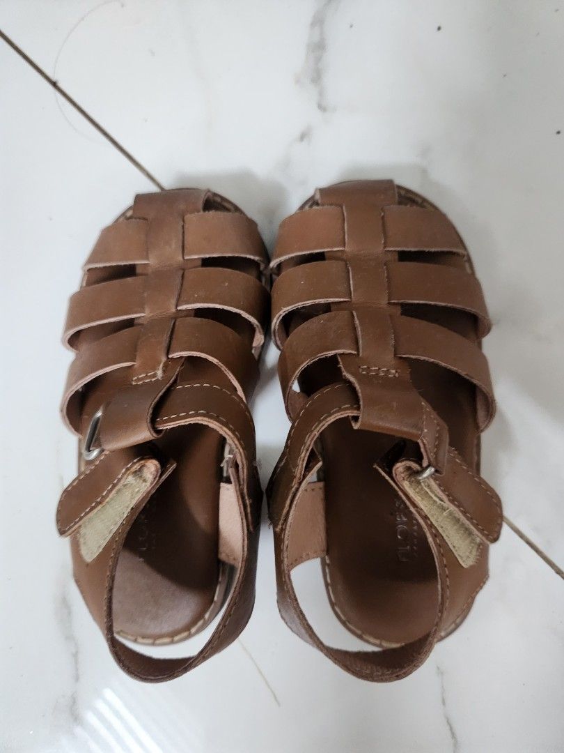 Kids sandals (Category: Babies & Kids Fashion) located in Batangas. Submitted by thetravelingunicornshop (Listing ID 1465165910, Image 1). Description: .