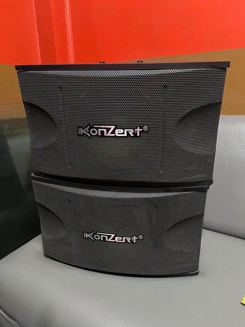 Konzert Speakers 10” 450 Watts (Category: Soundbars, Speakers & Amplifiers) located in Manila. Submitted by rovdaduya (Listing ID 1465016515, Image 1). Description: - Brand: Konzert (Set of 2 stacked speakers) - Build: Heavy-duty solid construction with black housing - Design: Metal mesh grilles featuring silver logo badges - Condition: 100% tested and working properly - Ideal for: Home audio setups and venue sound systems.