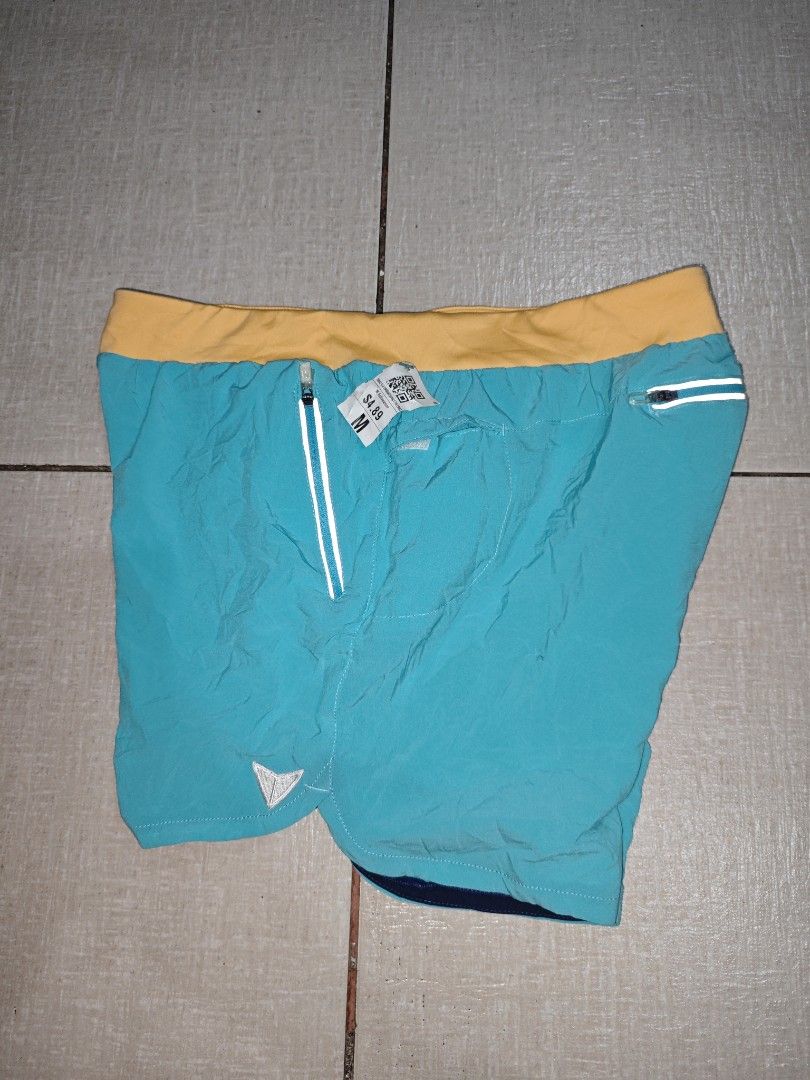 Korsa Short Size M (Category: Activewear) located in Manila. Submitted by lilianapat52117 (Listing ID 1465114034, Image 1). Description: KORSA SHORT W/ INNER LINING REFLECTIVE DESIGN 5 POCKETS (3ZIP) AQUABLUE MEDIUM WAIST 30-34 LENGTH 12½ EUC NO ISSUES 400.