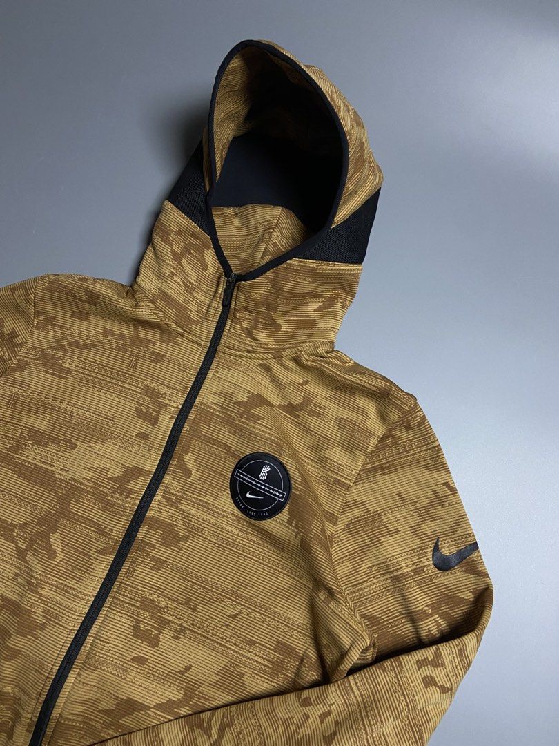 Kyrie zip up hoodie (Category: Coats, Jackets and Outerwear) located in Cebu City. Submitted by chinocabanit (Listing ID 1465132343, Image 2). Description: Nike Dry Showtime Kyrie full zip hoodie L - 27 W -21 ( large on tag ) No issue Excellent to asnew condition 9.9/10 color rate 1000 pesos freeship 🏷️ Sawang calero, cebu city 📍.