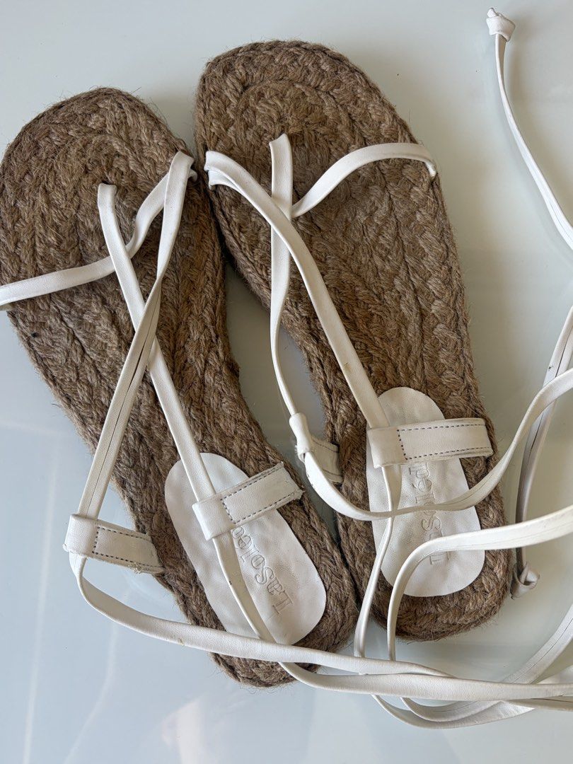 la soledad studios panglao sandals 🐚 (Category: Flats & Sandals) located in Paranaque City. Submitted by sofsclosettt (Listing ID 1464979629, Image 1). Description: ~ only worn a few times at the beach .