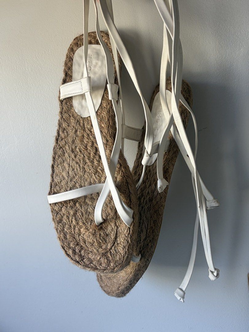 la soledad studios panglao sandals 🐚 (Category: Flats & Sandals) located in Paranaque City. Submitted by sofsclosettt (Listing ID 1464979629, Image 3). Description: ~ only worn a few times at the beach .