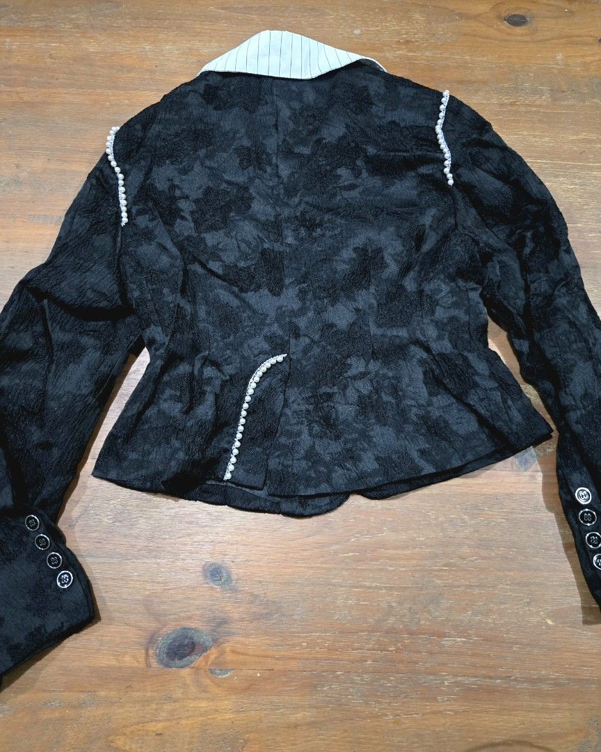 Lace top/ blazer (Category: Others Tops) located in Manila. Submitted by oki.ukay (Listing ID 1465094730, Image 3). Description: .