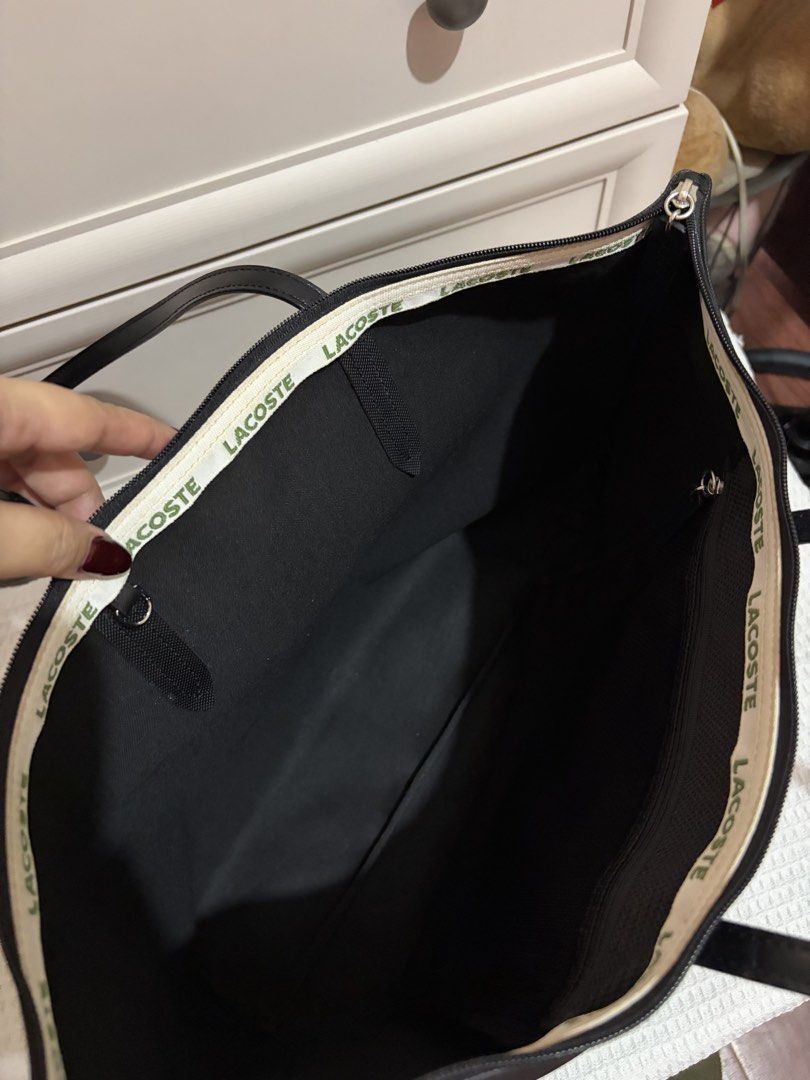 Lacoste tote bag (Category: Tote Bags) located in Manila. Submitted by sungjaneshop15 (Listing ID 1465049556, Image 3). Description: .