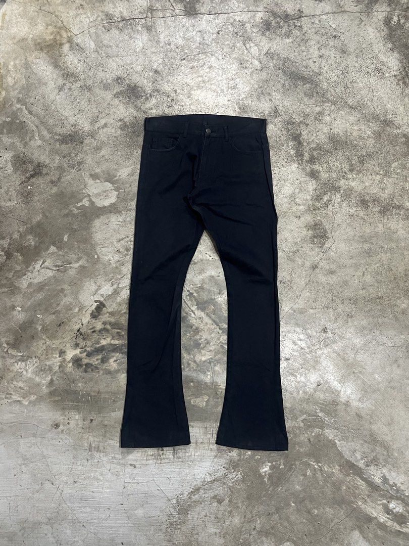 Lad Musician Black Boot Cut Flared Pants (Category: Jeans) located in Naga. Submitted by nowhere_archive_shop (Listing ID 1465114583, Image 1). Description: Lad Musician Black Boot Cut Flared Pants 42 On Tag Good Condition Minimal Scratches DM.