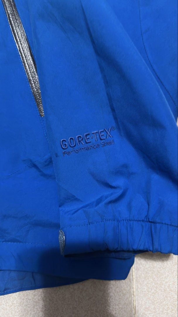 Lafuma GORE-TEX Performance Shell Blue Hooded Jacket Size 105 (Category: Coats, Jackets and Outerwear) located in Marilao. Submitted by 469batalladon (Listing ID 1464994756, Image 3). Description: lafuma goretex size 24x 29 L-xl removable hood issue on puller last pic marilao bulacan 850 shipped .