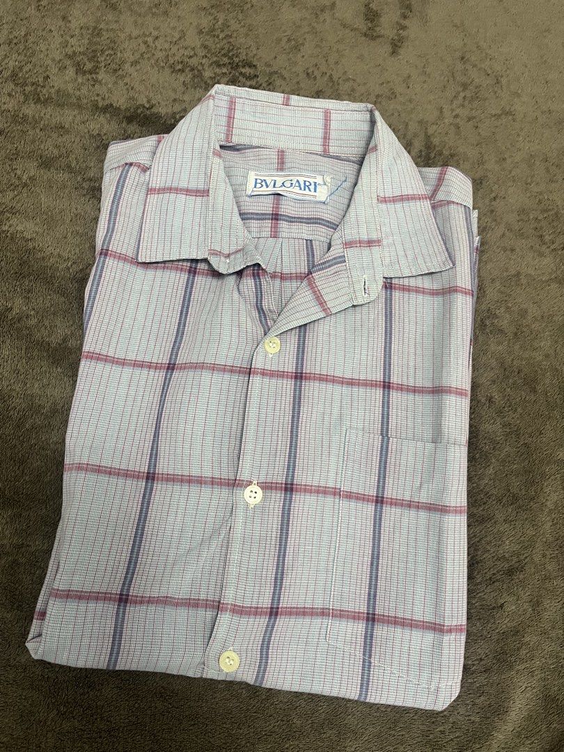 LARGE - BVLGARI - Printed polo (Category: Tshirts & Polo Shirts ) located in Paranaque City. Submitted by regina_sy (Listing ID 1465025754, Image 3). Description: NO issue MOP: GCASH J&T Express delivery (SF c/o BUYER) * Parcel Drop-off (J&T Branch) WEEKENDS only NO WW photo 📍MNL.