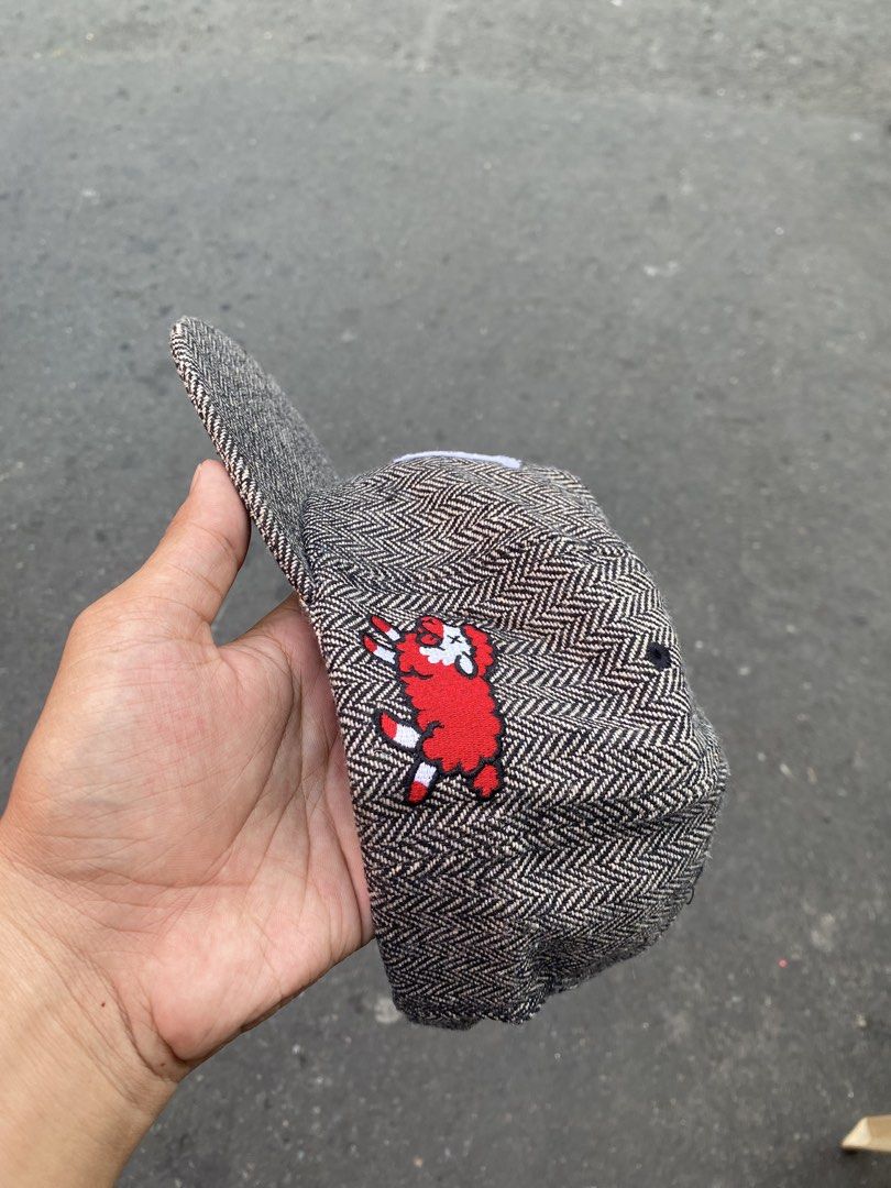 Lau (Category: Caps & Hats) located in Manila. Submitted by dundonnn (Listing ID 1465046468, Image 3). Description: ✅ AVAILABLE ✅ 🧢 LAU 💰 ₱1200 ▪️ Adult size / Fit most head 🛒 DM ME.