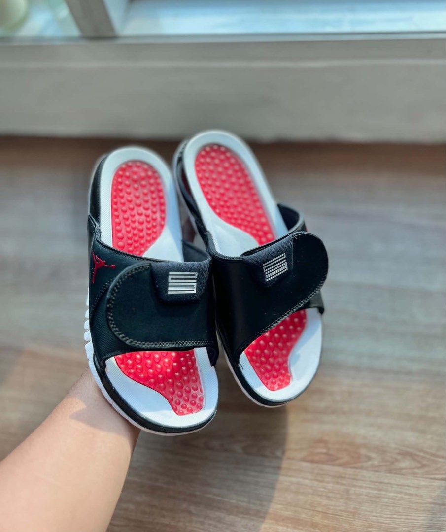 Legit Jordan Retro 11 (Category: Slippers & Slides) located in Manila. Submitted by msannejmnz (Listing ID 1465113559, Image 1). Description: Authentic Jordan Slides, bought in HK No box 5x used, good as new can do meet up. .