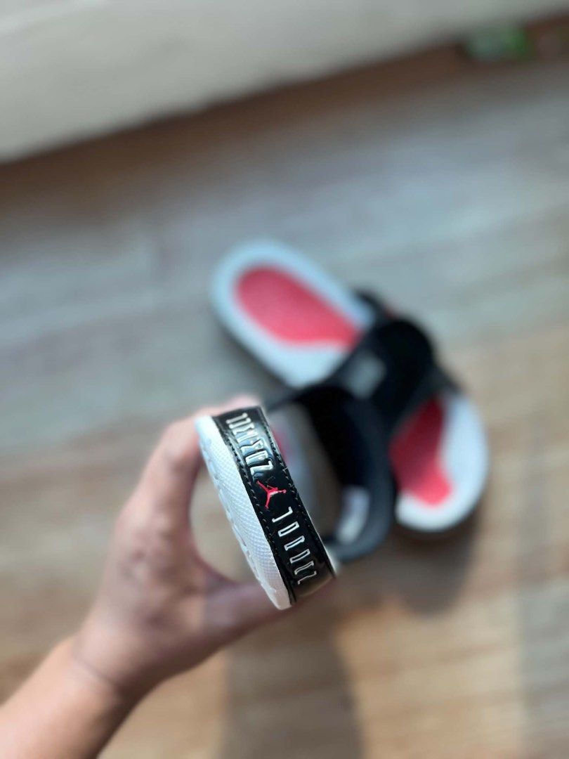 Legit Jordan Retro 11 (Category: Slippers & Slides) located in Manila. Submitted by msannejmnz (Listing ID 1465113559, Image 3). Description: Authentic Jordan Slides, bought in HK No box 5x used, good as new can do meet up. .