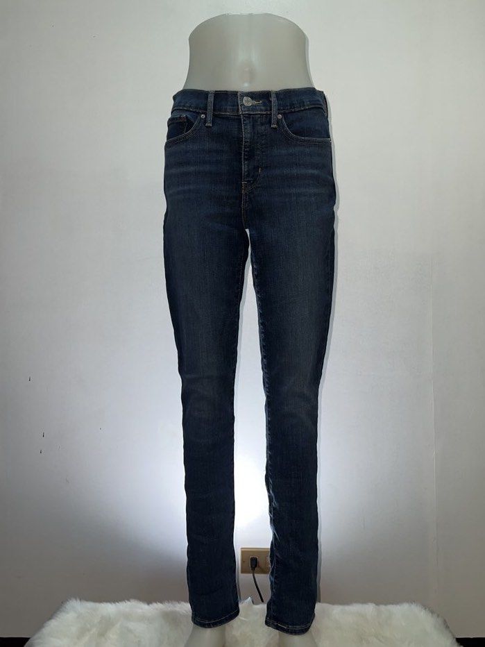 Levi’s 311 Shaping Skinny (Category: Jeans) located in Quezon City. Submitted by trishamaeg (Listing ID 1464994347, Image 1). Description: .