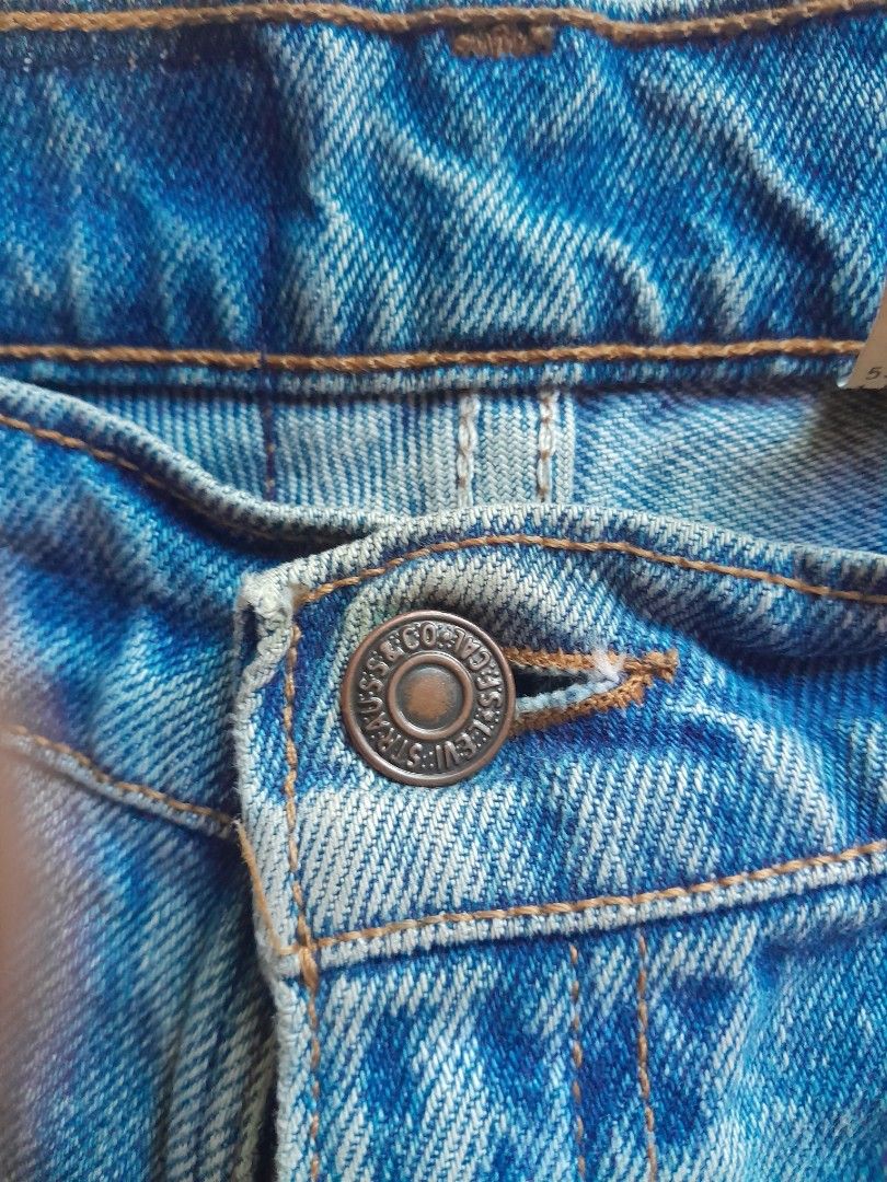 Levi's 561 authentic (Category: Coats, Jackets and Outerwear) located in Catbalogan. Submitted by vastgem_fe5620 (Listing ID 1464986336, Image 3). Description: Levi's 561 authentic pm nalang.