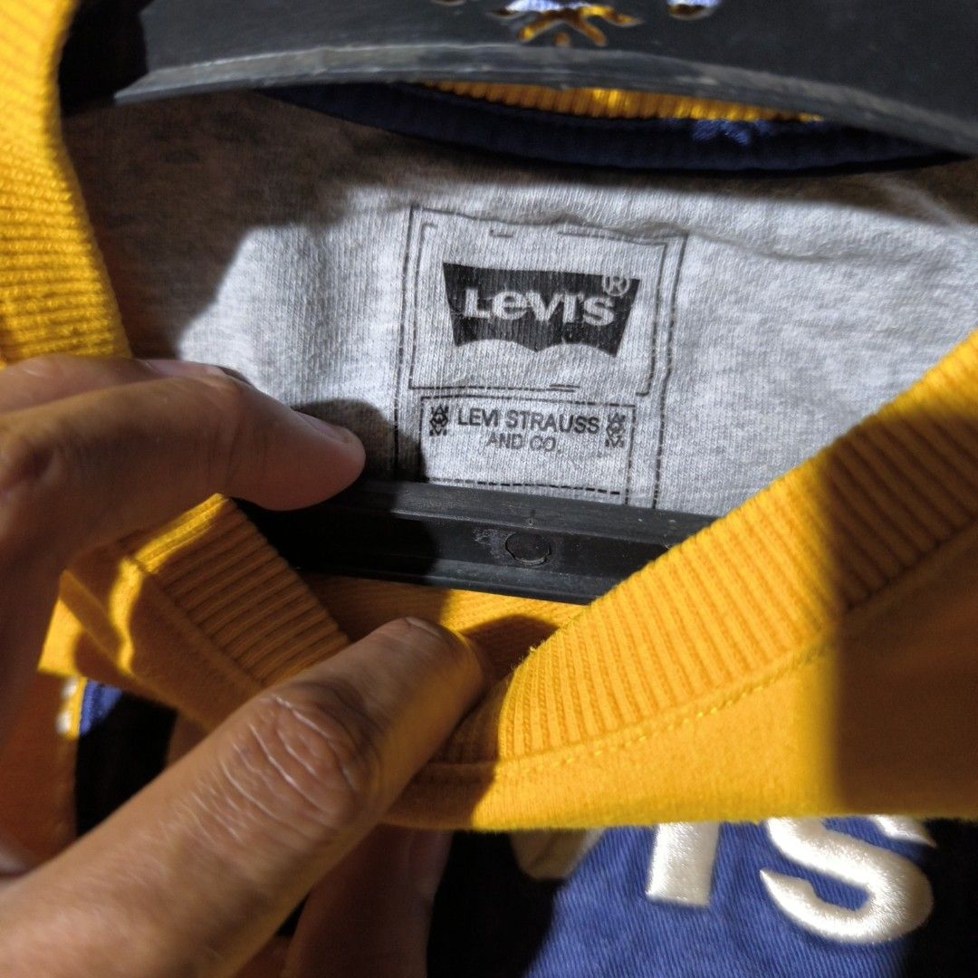 Levi's Classic Yellow embroided long sleeve (Category: Babies & Kids Fashion) located in Sindangan. Submitted by waterbop (Listing ID 1465104970, Image 2). Description: 300 + SF EXCELLENT CONDITION NO ISSUE 10/10 COLOR RATE 14W 18L.
