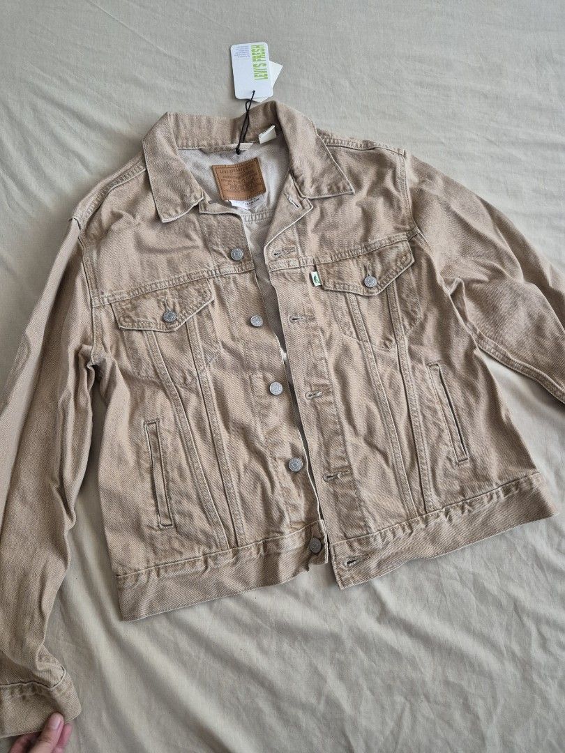 Levi's Ex-Boyfriend Trucker Jacket Tan Size M (Category: Coats, Jackets and Outerwear) located in Las Pinas. Submitted by katdideles (Listing ID 1465023066, Image 2). Description: item was never used. pick up from las pinas / makati. .