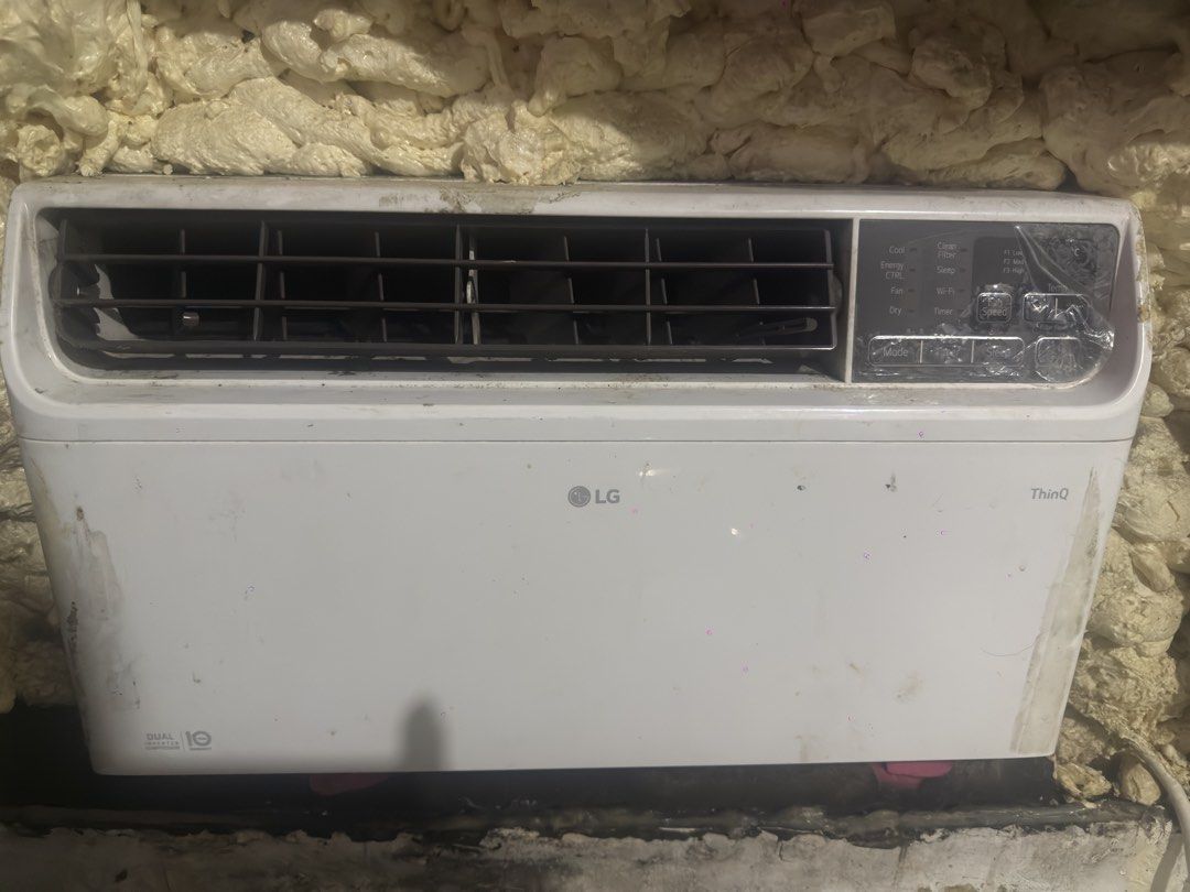 LG 1.3HP Dual Inverter - Window Type (Category: Air Conditioning and Heating) located in Manila. Submitted by newbear_bcecc6 (Listing ID 1465161641, Image 1). Description: 1 year used Move out sale RUSH.