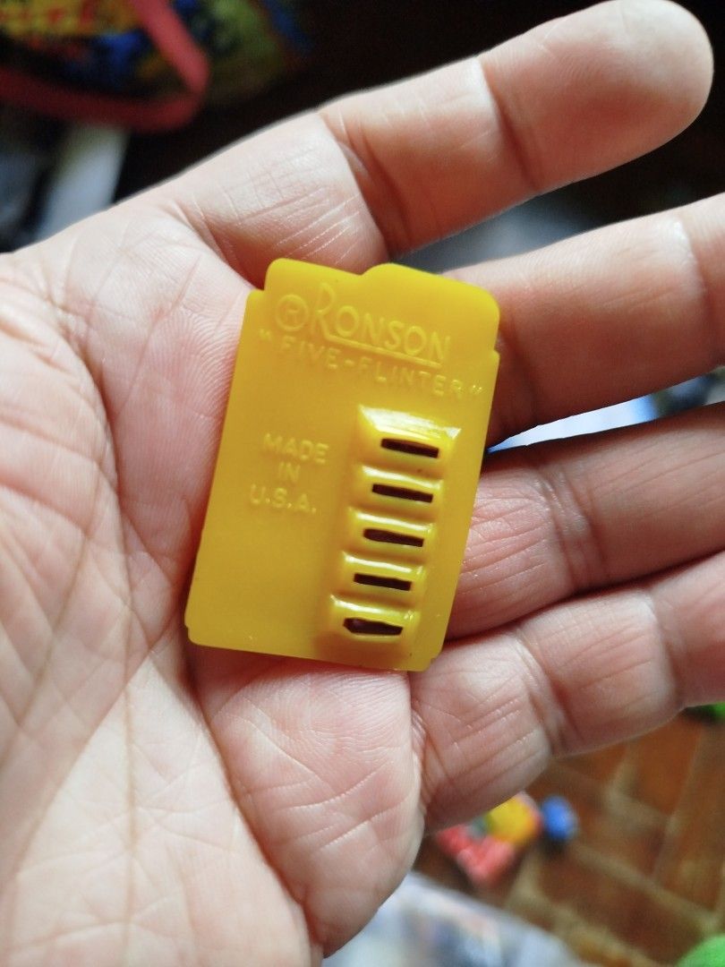 Lighter flints USA vintage zippo stone (Category: Handkerchief & Pocket Squares) located in Quezon City. Submitted by toys_r_here (Listing ID 1465035350, Image 2). Description: GOOD FOR GIFT AND COLLECTION as is po Good condition First to pay gets the item pa check nalng sa pic yun condition pm me for questions ship pwede lalamove or jnt qc and marikina area.