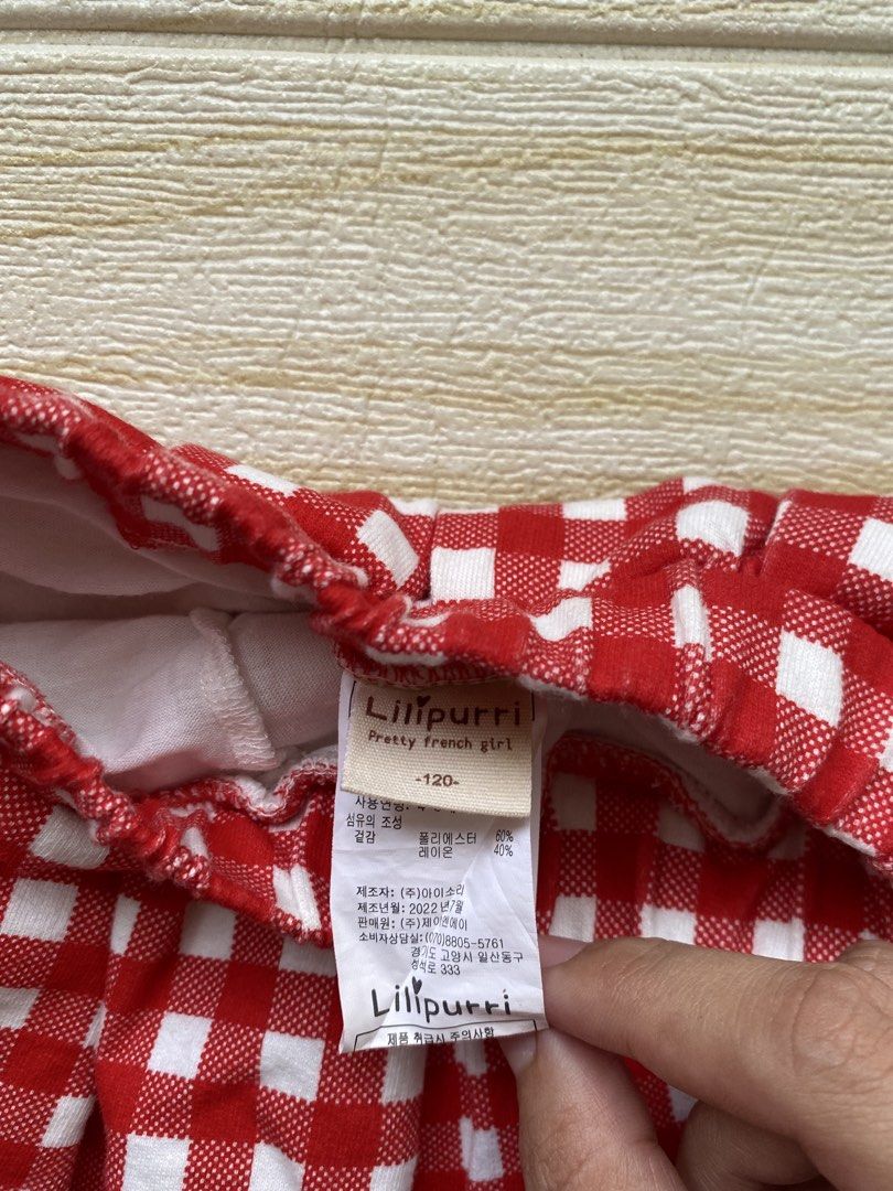 Lilipurri Gingham skirt (Category: Babies & Kids Fashion) located in Cebu City. Submitted by yjainani (Listing ID 1464998179, Image 2). Description: .
