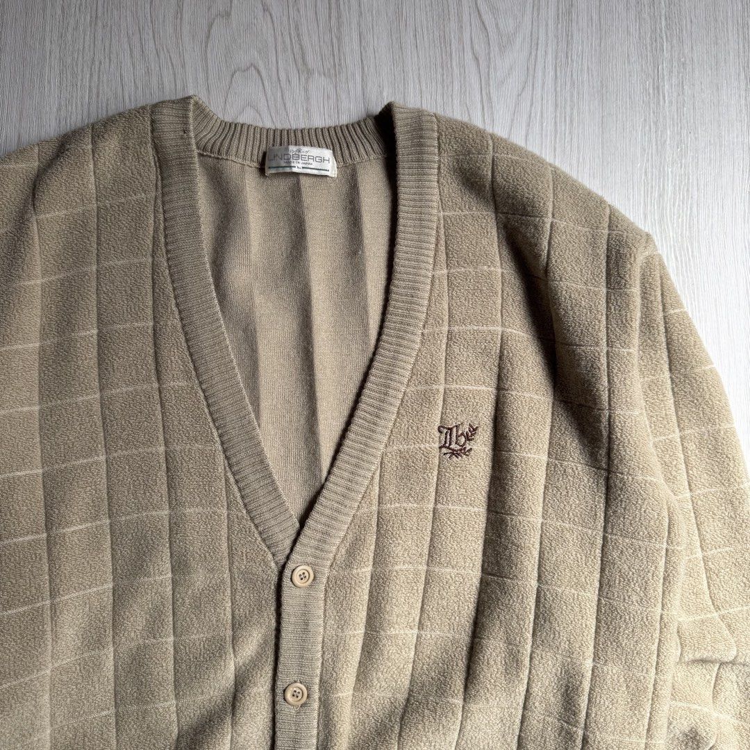 Lindbergh Japan’s Knit Cardigan (Category: Coats, Jackets and Outerwear) located in Zamboanga. Submitted by rustic.rev (Listing ID 1465166383, Image 2). Description: Lindbergh Japan’s Knit Cardigan In excellent condition, two(2) first layer pinhole Tagged: L Actual Measurements: Pit to pit: 22” Length: 27.5” Shoulders: 19” Sleeves length: 23.5”.
