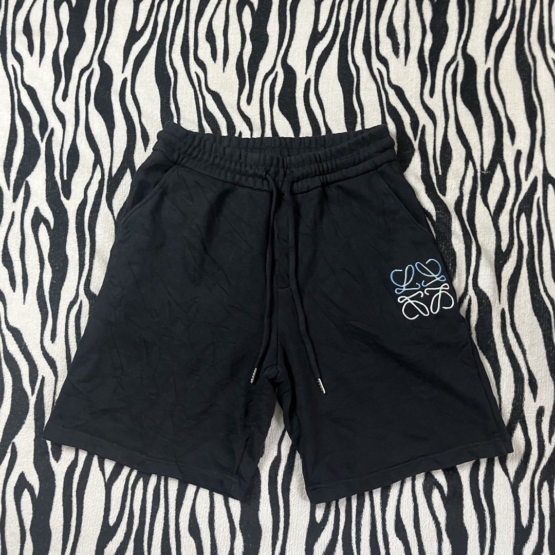 Loewe cotton short (Category: Shorts) located in Manila. Submitted by royaldripmanila (Listing ID 1465044754, Image 1). Description: No issue W28-34 L19.5.