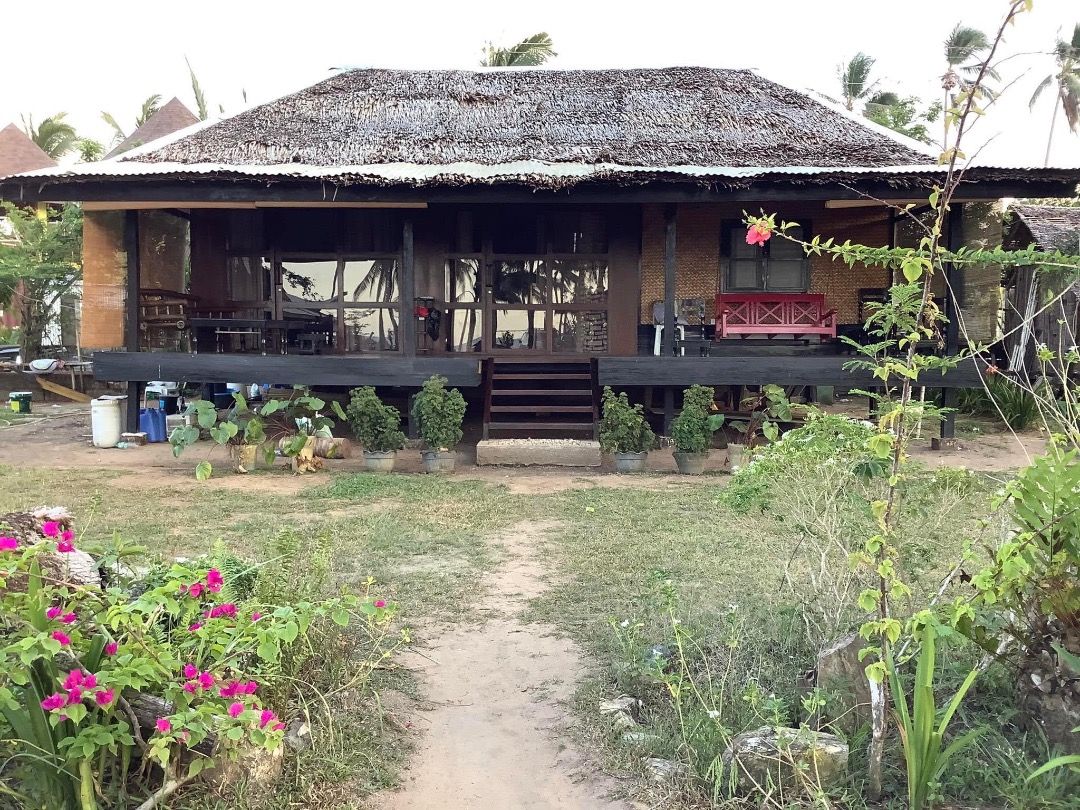 Long Beach, San Vicente, Palawan resort (Category: Commercial) located in Quezon City. Submitted by jmpgutierrez (Listing ID 1464983053, Image 3). Description: For sale: Long Beach, San Vicente, Palawan resort Long Beach, Inarayan, San Vicente, Palawan Lot area: 4,812 sqm Floor area: 2,321 sqm Beach resort Built 2019 9 villas Restaurant 50-meter frontage 50-meter shoreline Clean title Direct to seller Asking price: PHP 120,000,000 https://www.pgr