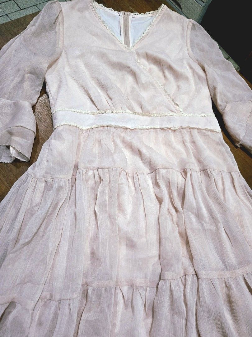 Long Maxi Dress (Category: Dresses) located in Manila. Submitted by oki.ukay (Listing ID 1465093242, Image 3). Description: .