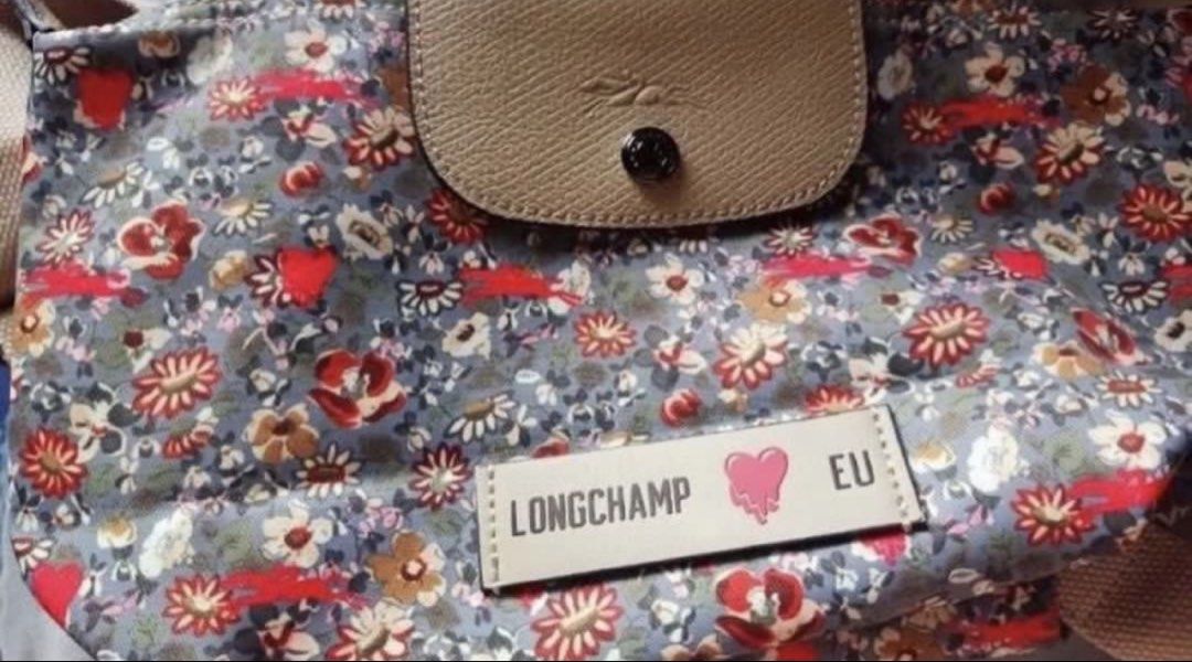 Longchamp backpack (Category: Backpacks) located in Manila. Submitted by bwshoppe (Listing ID 1464985541, Image 2). Description: Brand new LONGCHAMP floral design backpack- Size:Small (7”x12” approximately) Comes with care card . Limited edition Purchased from US. Original price @ $211 (php11k+) Fossil Messenger sling bag.made of soft leather. Slightly used & in mint condition. Multiple compartments including a laptop sleeve.. Size: 12”x 17” appr
