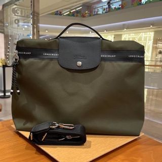 (Category: ) located in . Submitted by pshoppers. (Listing ID 1464994843, Image 1). Description: .