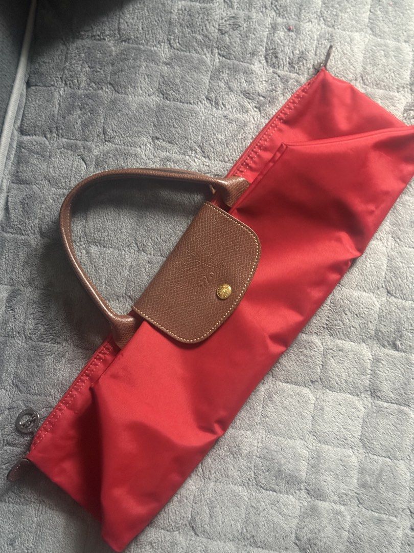 LONGCHAMP SHORT HANDLE (Category: Tote Bags) located in Antipolo. Submitted by marj_11 (Listing ID 1465032628, Image 3). Description: bought from japan excellent used condition .