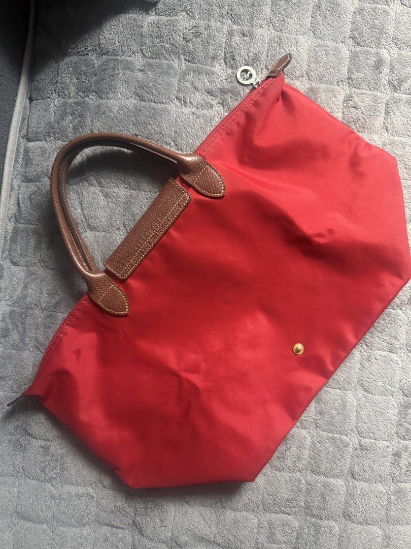 LONGCHAMP SHORT HANDLE (Category: Tote Bags) located in Antipolo. Submitted by marj_11 (Listing ID 1465032628, Image 2). Description: bought from japan excellent used condition .