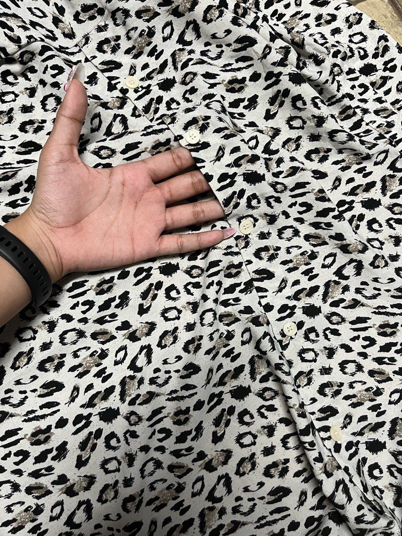 Longsleeve Leopard Print Forni (Category: Longsleeves) located in Makati City. Submitted by nichthings (Listing ID 1464972048, Image 3). Description: Deets❗️ No Issue 💸 MOP: GCash/Maribank or Bank Transfer 📦 MOD: J&T / Lalamove 📍 Location: Palanan, Makati .